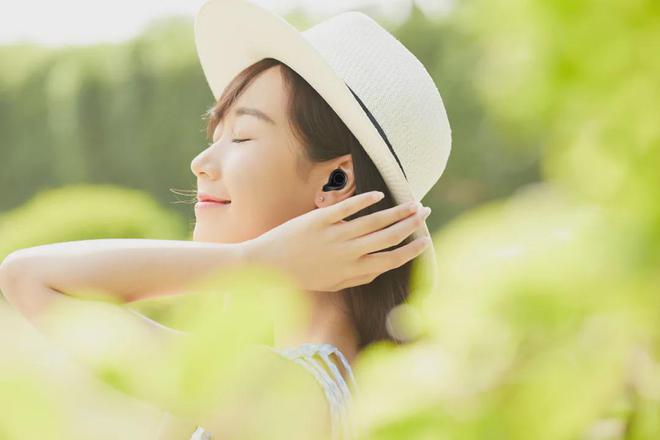 Kaiyun：降噪耳机让我瞬间远离生活中的噪音！(图2)