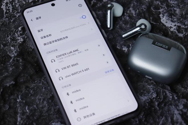 Kaiyun：半入耳降噪新标杆漫步者萝莉豆体验：出街吸睛利器！(图14)